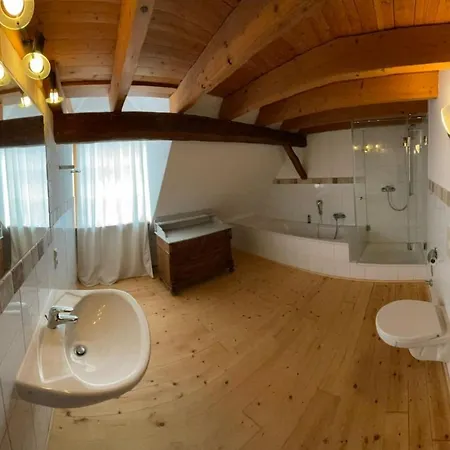 Apartment Ehemaliges Wein Chateau Winningen
